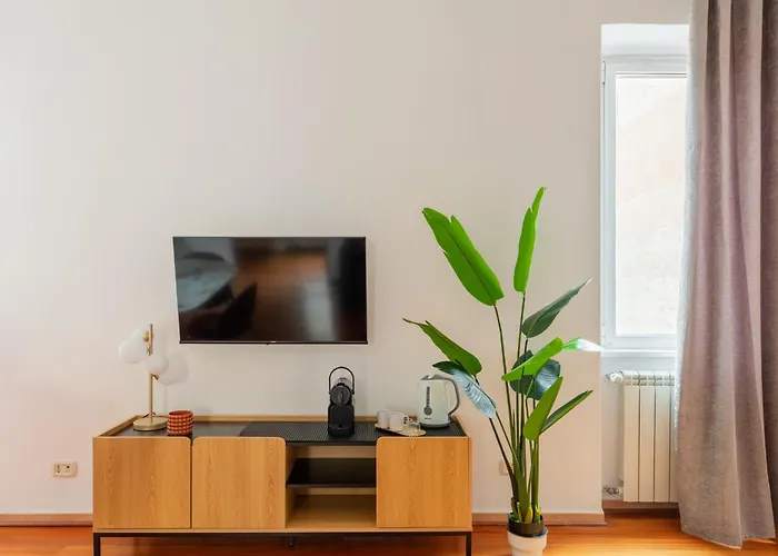 Apartamento Iflat Spanish Steps Chic & Warming Hideaway